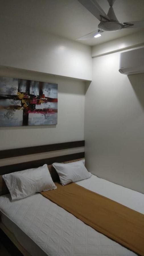 Hotel Rajlaxmi Grand Kolhapur Exterior foto